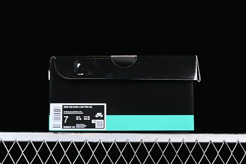 All categories Nk SB Dunk series Nk SB Dunk Low low-top sneakers Nk SB Dunk Low "Raygun" alien embroidery SB smashed backboard fashion casual sneakers BQ6832-101